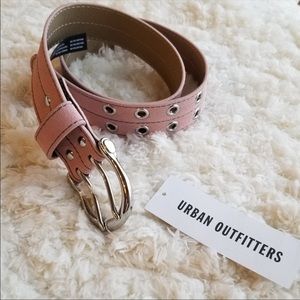 Urban Outfitters Rose belt